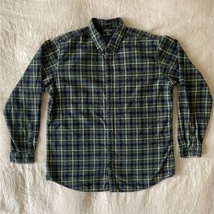 Eddie Bauer along-Sleeve Flannel Shirt (plaid)
